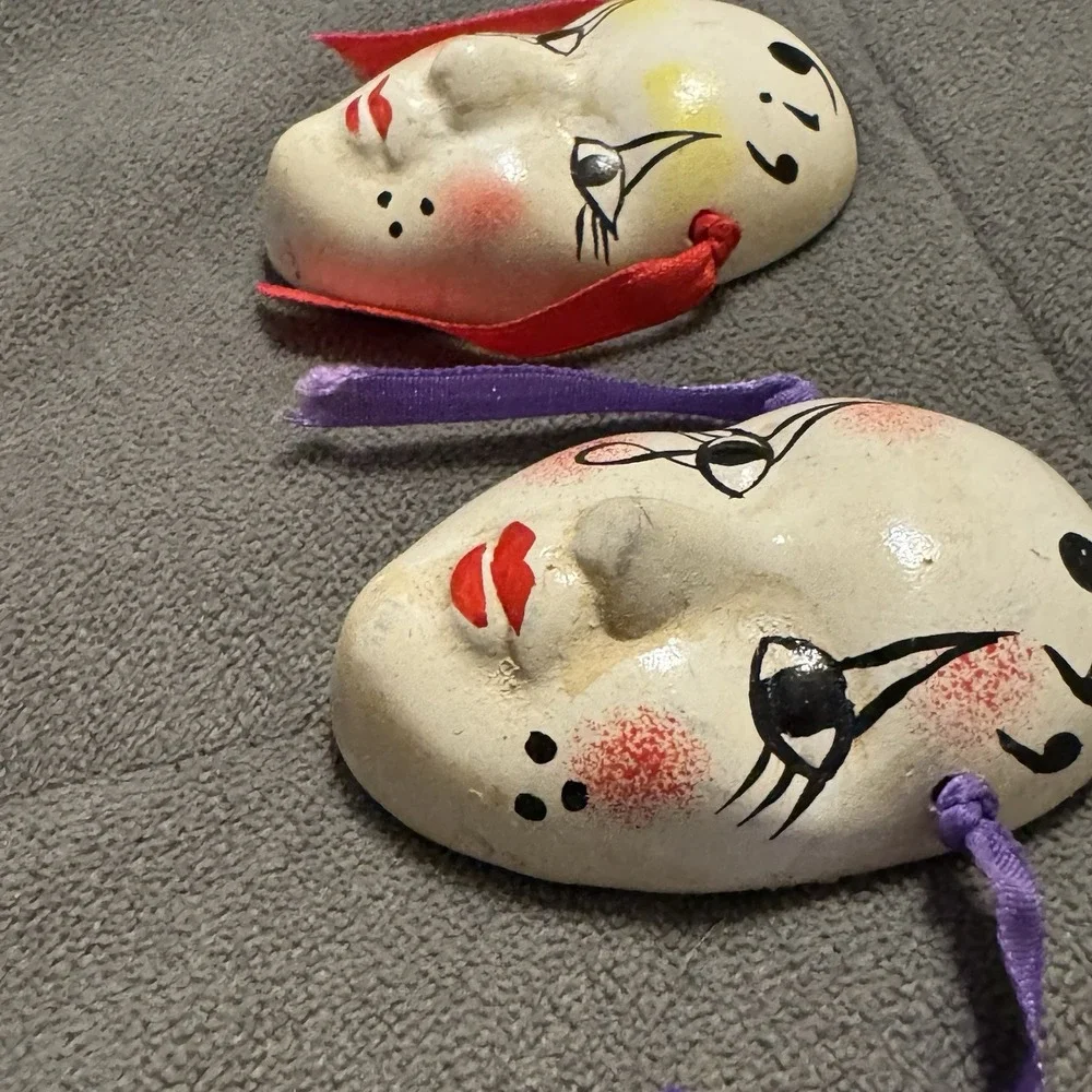 Lot of 2 1990s Ceramic Decorated‎ Mime Theater Mini Wall Masks Mardi Gras